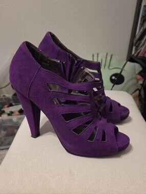 Steve Madden Purple Suede Cutout Peep-Toe Heels